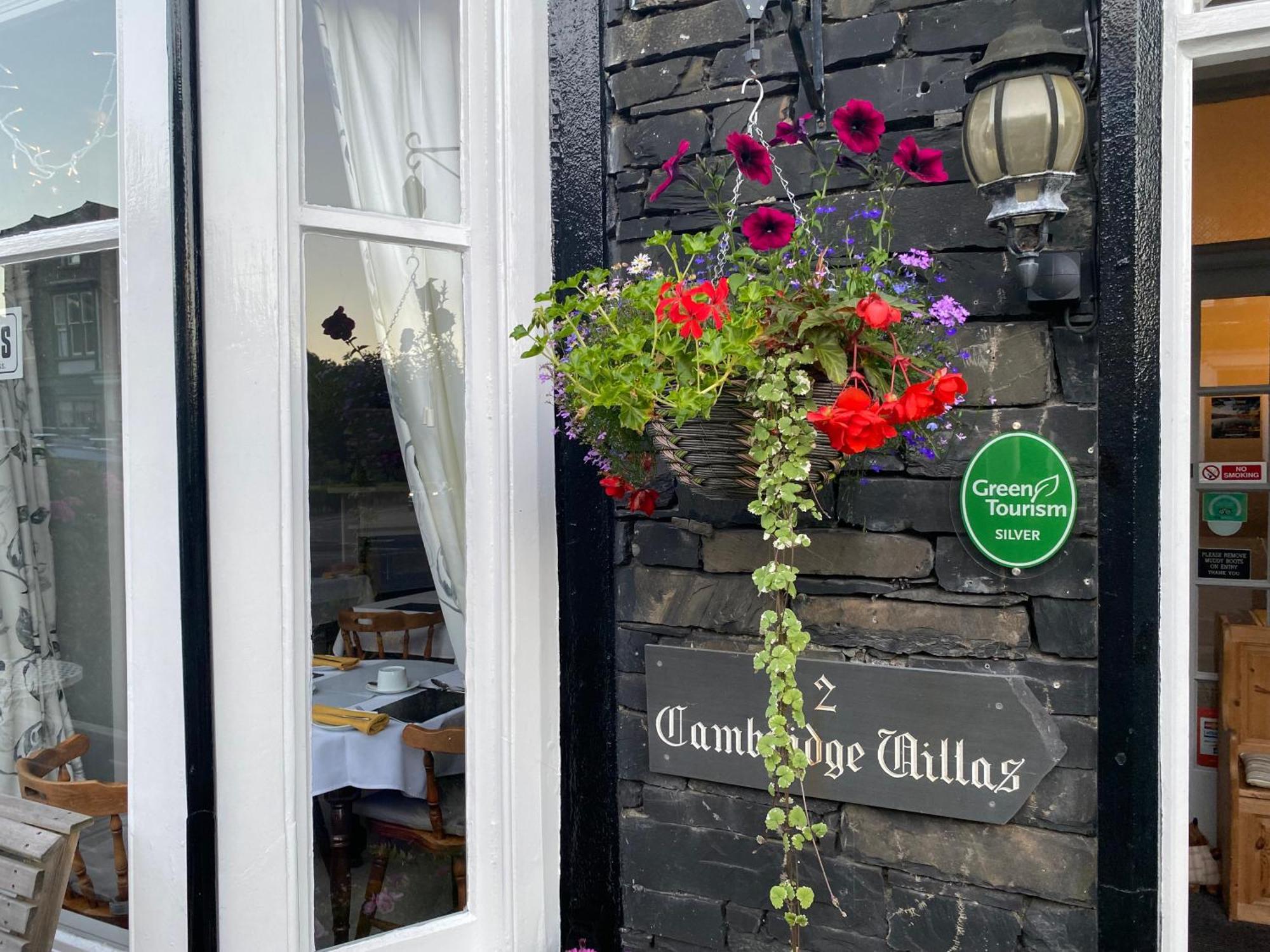 2 Cambridge Villas B & B Ambleside Exterior photo